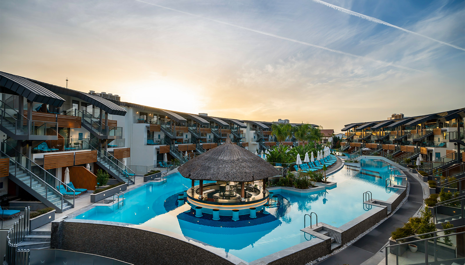 Liberty Hotels Plaj Havuz Center Baner
