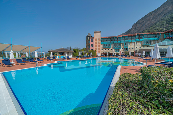 Liberty Adults Only Plaj Ve Havuzlar Buyuk Havuz Card2