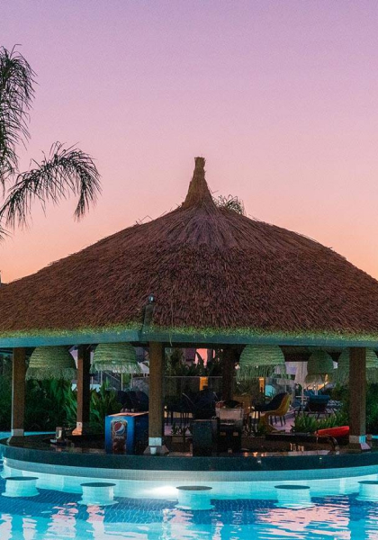 Liberty Fabay Restoran Ve Barlar Lagoon Bars Left